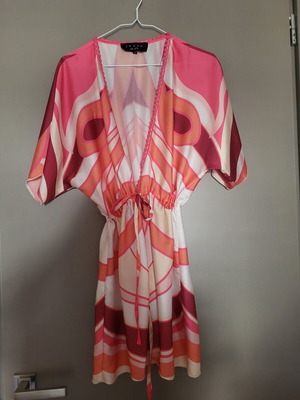 Kimono and Bermuda set Lynne size M like new, red and orange