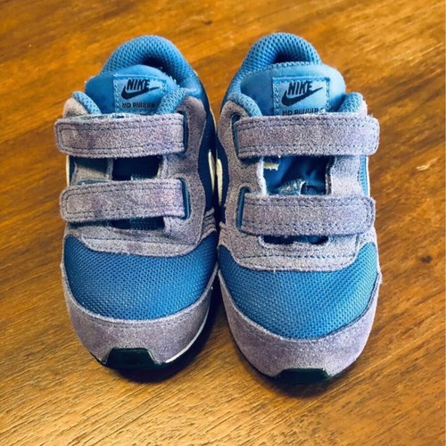 Nike boys' athletic shoes used, size 23.5, blue