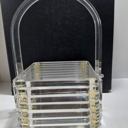 Plexiglass coasters used