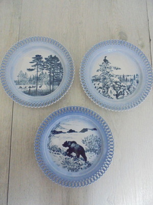 Три стари декоративни порцеланови чинии Копенхаген като нови