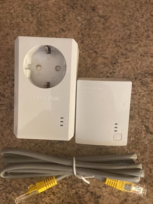 TP-Link Powerline Network Adapter AV500/AV600 with Passthrough