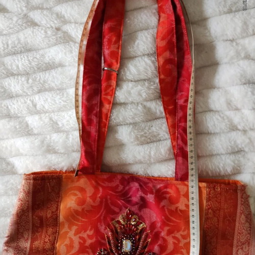 Large canvas shoulder bag like new, decorative
