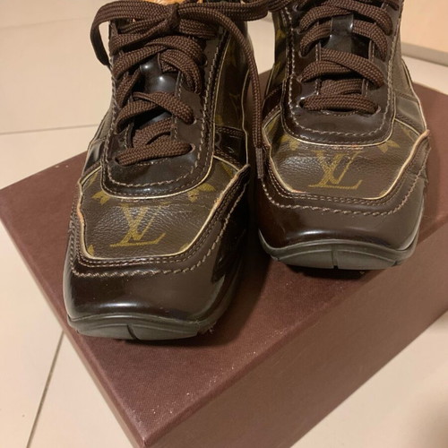 Louis Vuitton sneakers used, Monogram canvas brown, size 38.5