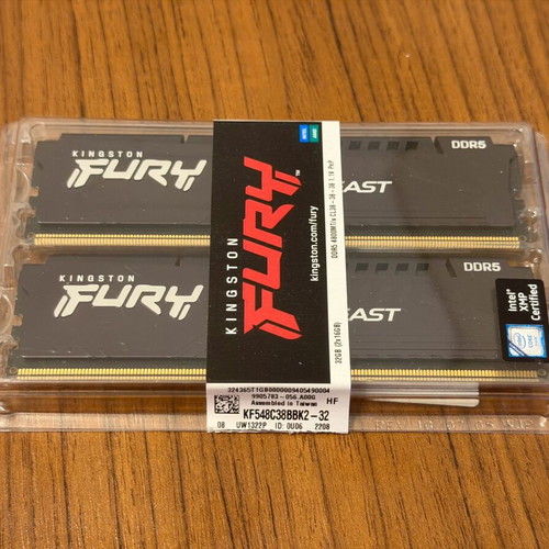 Kingston Fury Beast 32GB (2x16GB) DDR5 480Hz like new