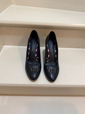 Tommy Hilfiger pumps like new, size 39, black