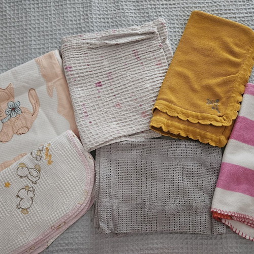 Baby blankets used, pack of 8