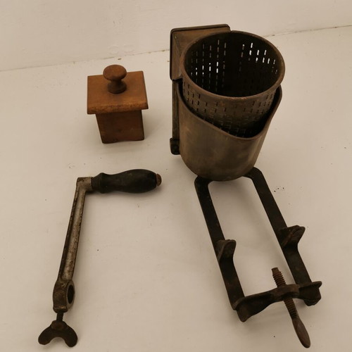 Vintage Kitchen Grinder used, 1930s
