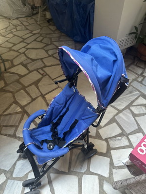 Lightweight baby stroller with easy fold