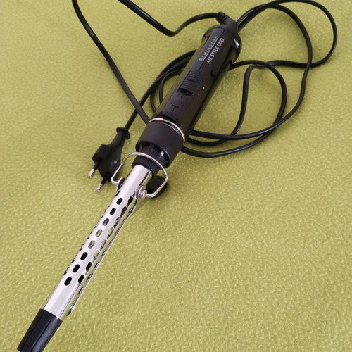 Hair styling iron like new, almost unused