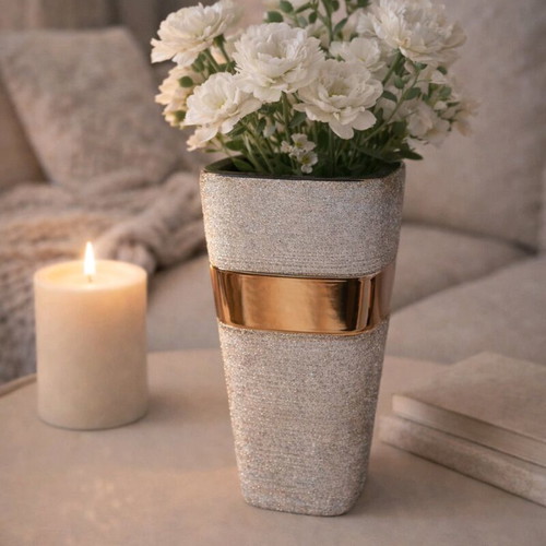Decorative vase like new in neutral shade