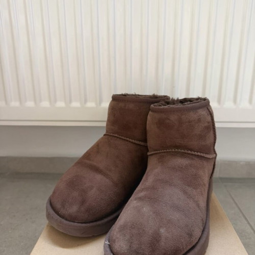 Ugg boots mini size 37 brown used