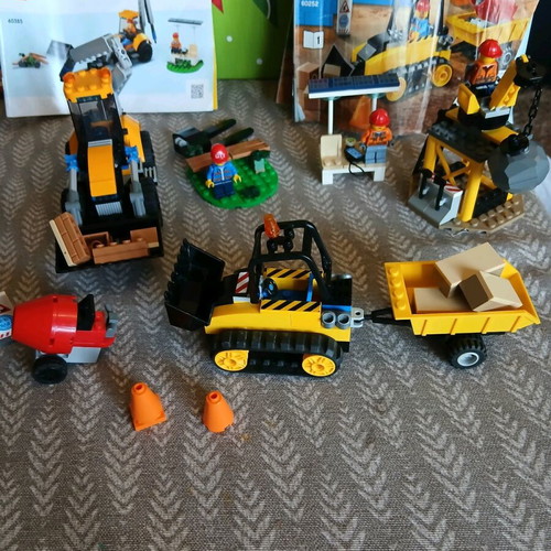 Lego City 60385 and 60252 like new, with instructions, no box
