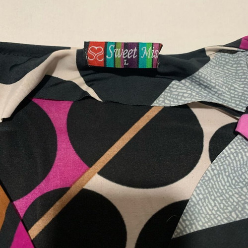 Sweet Miss women's dress size L like new, multicolor