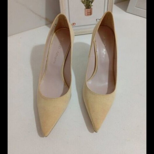 Moyo Athens Beige Lemon Pumps New Size 39 Heel 8 cm
