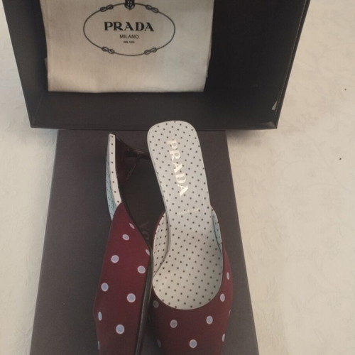 Prada fabric mules like new, burgundy with lilac polka dots size 39.5