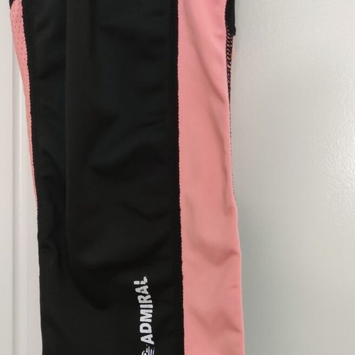 Admiral sports leggings 3/4 black and pink like new with pocket and zipper