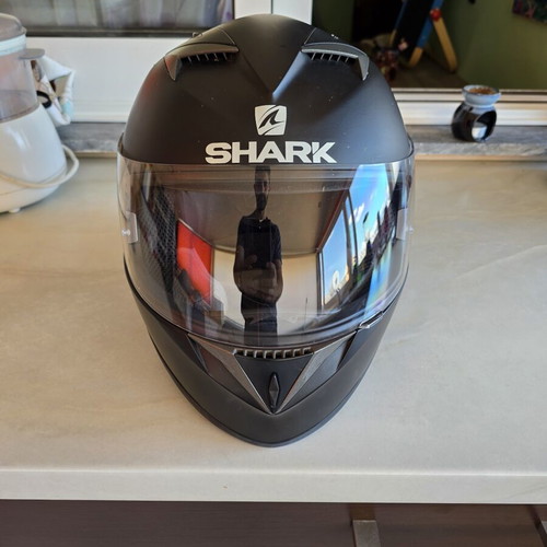 Shark S900 full-face helmet like new, matte black, size XS
