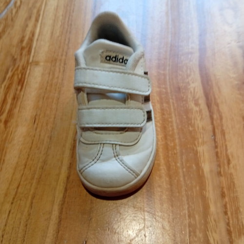 Adidas children's shoes size 21 used, black and white sports