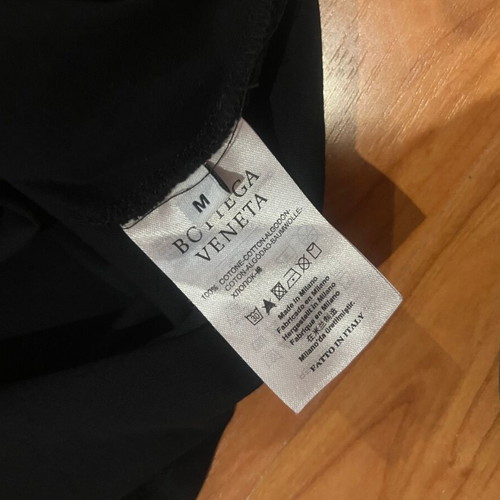 Tshirt Bottega Veneta M black cotton with sequins and fringes like new