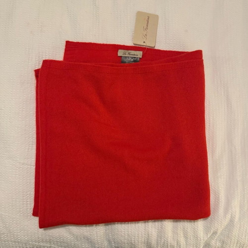 La Fiorentina Cape 100% Cashmere new, red
