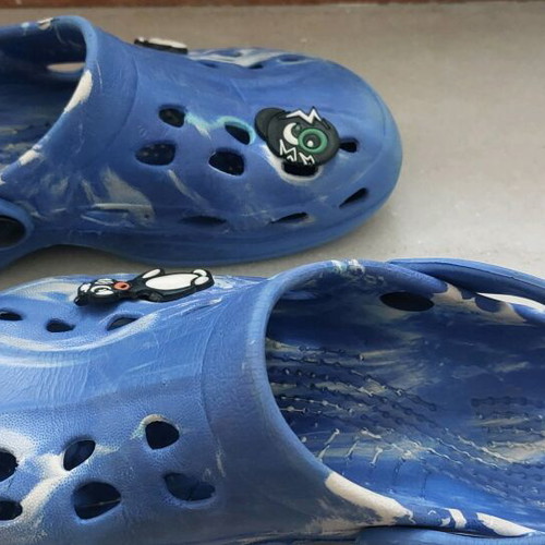 Pepperts kids clogs blue, like new, size 31