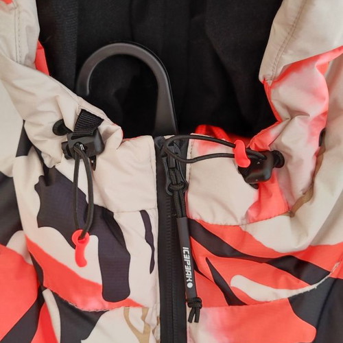 Icepeak μπουφάν πεζοπορίας καινούργιο, μέγεθος Small (36)