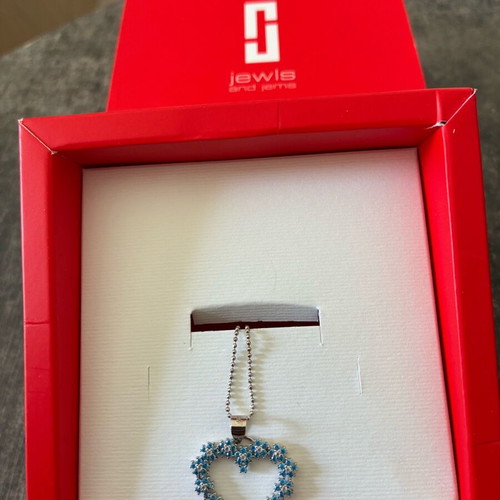 925 Silver Necklace with Blue Zircon Stones like new