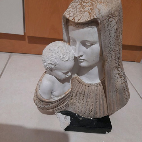Plaster image of Virgin Mary used with base break