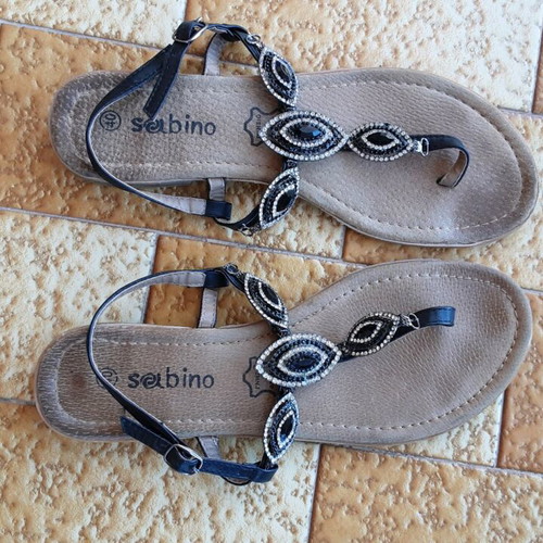 Sabino leather sandals used size 40 with black stones