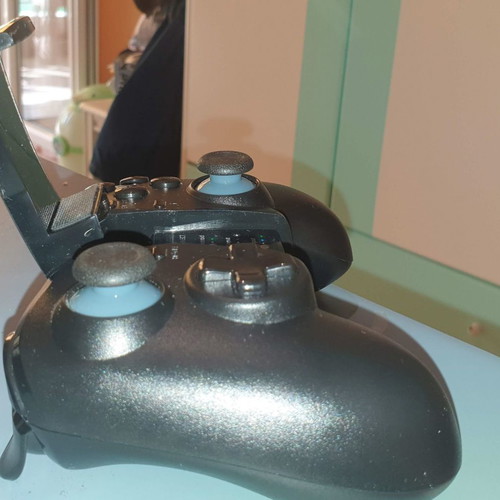 Trust GXT 590 Bosi wireless gamepad for Android / PC like new