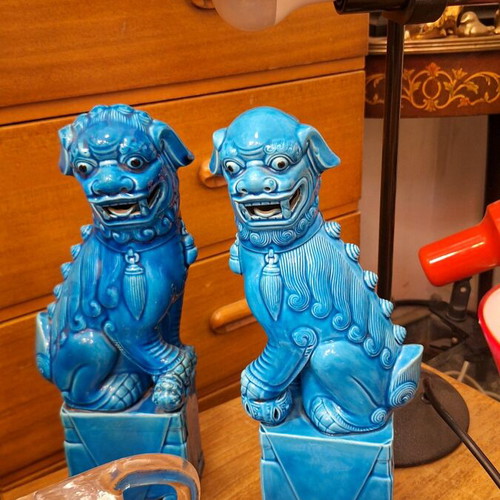 Antique Chinese Turquoise Blue Porcelain Foo Dogs 31 cm, Set of 2