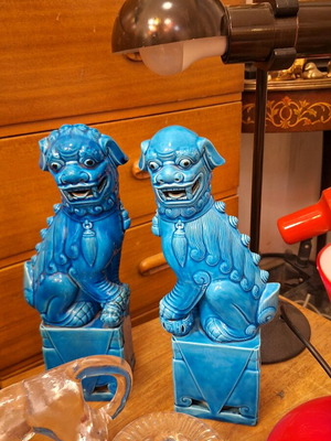Antique Chinese Turquoise Blue Porcelain Foo Dogs 31 cm, Set of 2
