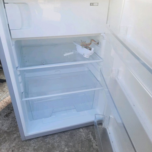 Eskimo refrigerator used, likely needs motor