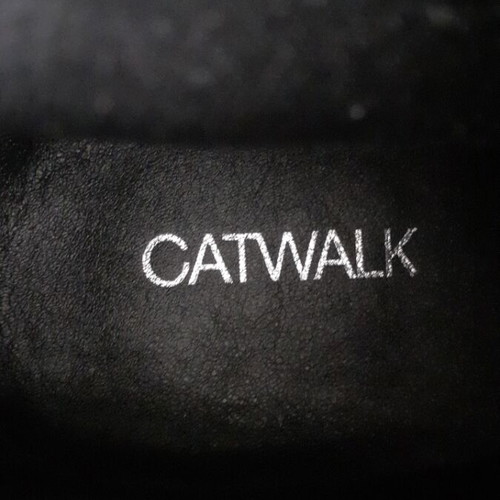 Catwalk leather women's ankle boots size 39 like new, black