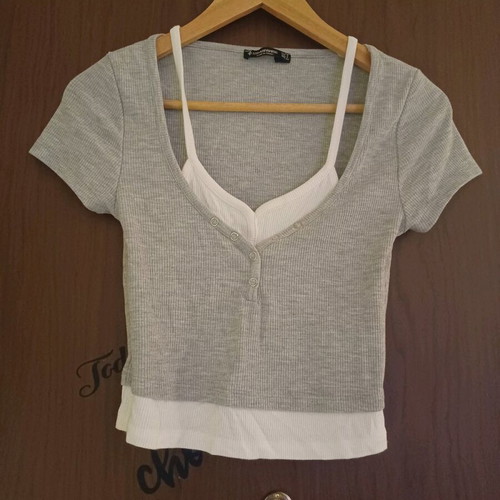 Stradivarious blouse like new with unique design, size S