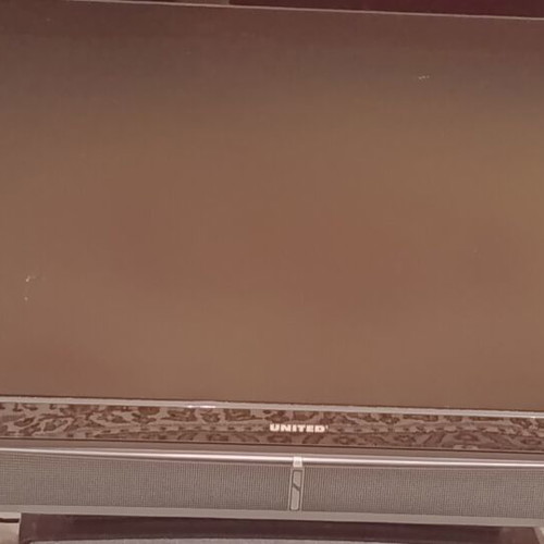 United TV like new with decoder