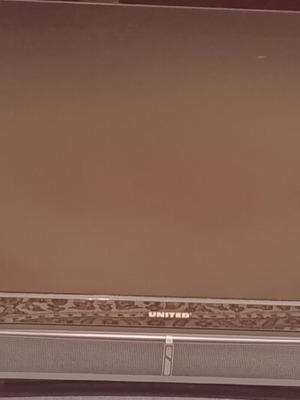 United TV like new with decoder