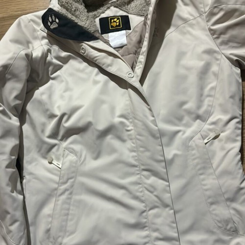 Jack Wolfskin beige coat new windproof size M