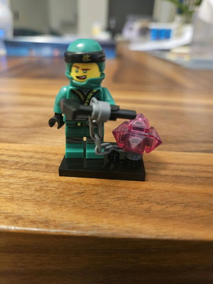 Lego Ninjago Lloyd Minifigure like new