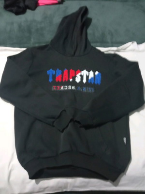Trapstar hoodie black size small like new