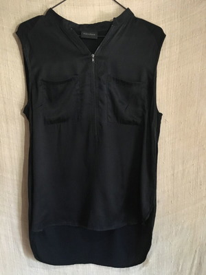 Gestuz silk top size 38/M, black
