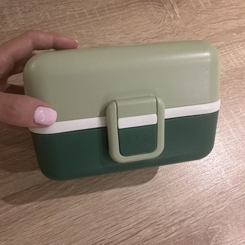 Monbento rectangular lunchbox with removable bear decoration