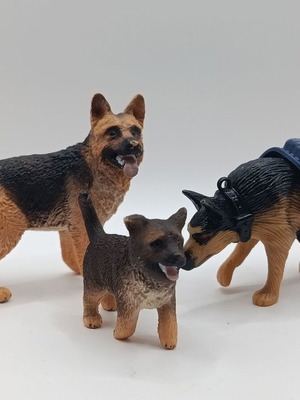 Schleich German Shepherd dog figures used