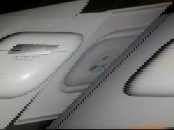 AirPods Pro 2nd generation μεταχειρισμένα Refurbished Με USB-C Αυθεντικα Grade A