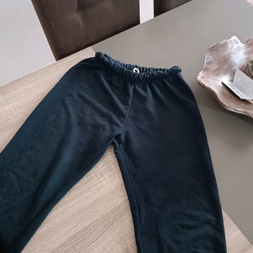 Boys' pants black like new, size small
