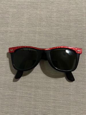 Vintage Rayban sunglasses used, black and red