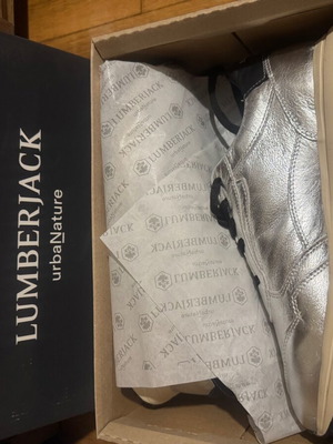 Lumberjack silver leather sneakers new
