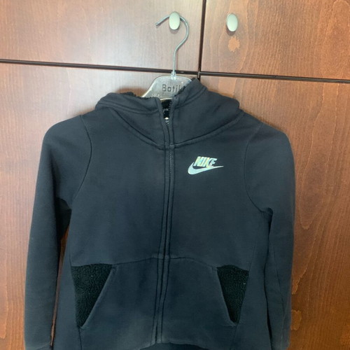Nike jacket with fur hood like new, black, size 128 cm