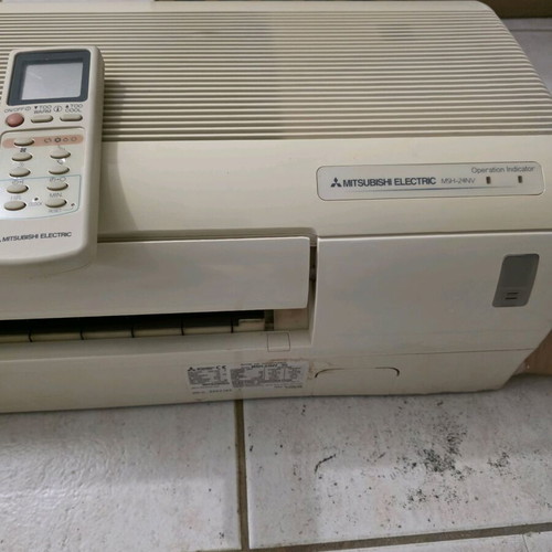 Mitsubishi 24000btu air conditioner used