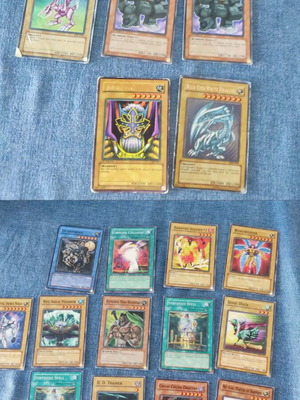 Yu-Gi-Oh! Konami πακέτο 20 μεταχειρισμένων συλλεκτικών καρτών Blue-Eyes Elemental Hero Neos
